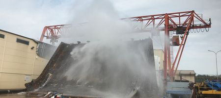 Deflektor beim Test eines Teilsystems der Wasserkühlung im Werk in Tschechien