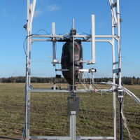 Dieser speziell entwickelte CFK-Tank der MT Aerospace AG hat sich im Test auf Sauerstoffkompatibilität bewährt - auch bei frostigen -183°C   © MT Aerospace AG