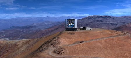 Künstlerische Darstellung des Giant Magellan Teleskops auf dem Cerro Las Campanas in Chile © GMTO/ Mason Media Inc.